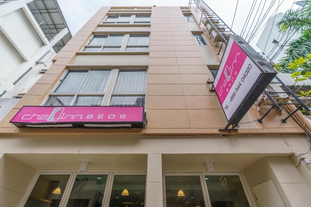 Cheqinn Bed Sukhumvit 4 Nana Plaza Bangkok Exterior photo